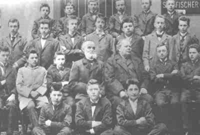 15.jpg (13754 bytes)